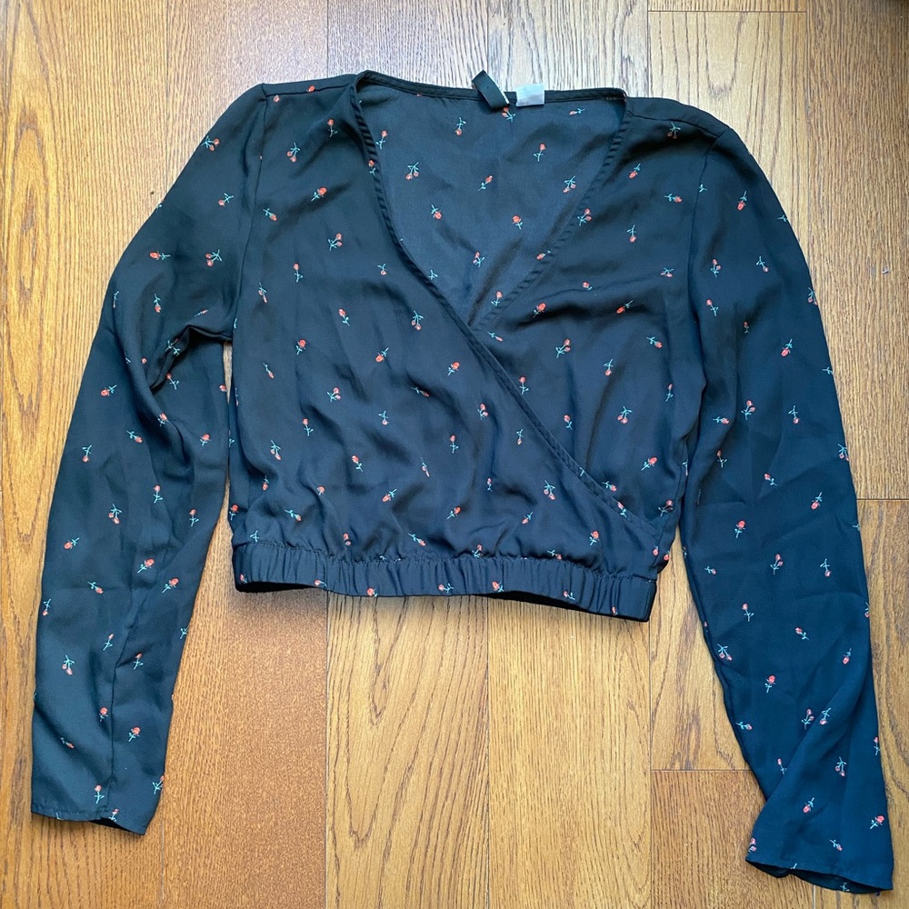 Rose print long sleeved v neck top